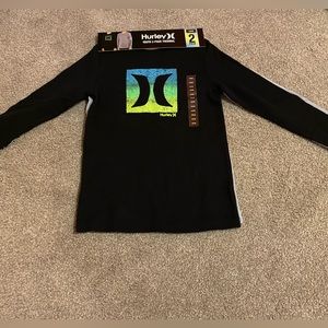NWT Hurley thermal shirts youth. 2 thermal shorts in the pack.
